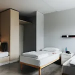 Combo 호스텔 *