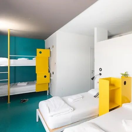 Combo Hostel *