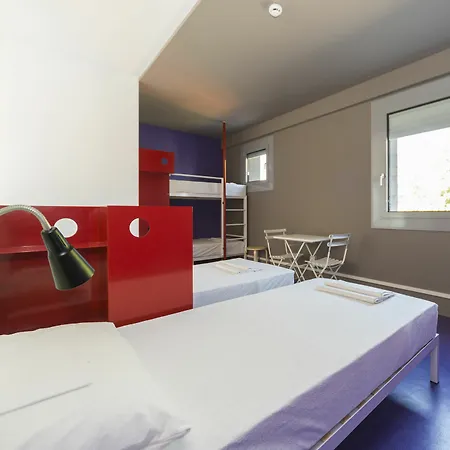 Combo Hostel *